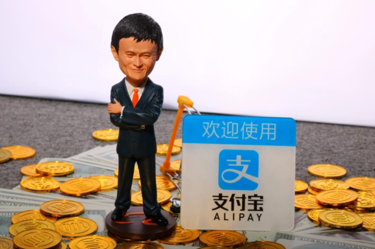 马云“金盆洗手”:电商界谁主沉浮?_人物_电商报 马云“金盆洗手”:电商界谁主沉浮?