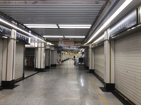 广州“电商村”转型“直播村”：做互联网+地摊